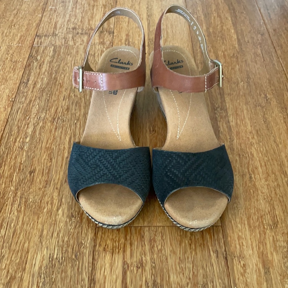 Clarks soft sole wedge sandal